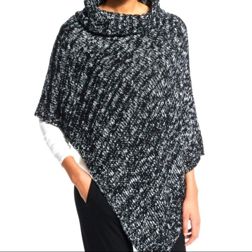 Eileen Fisher Black and White Cape